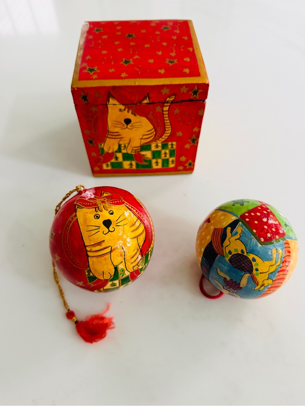 Foreside Vintage Cat wooden Box Matching 2 Ornaments Hand Painted Set